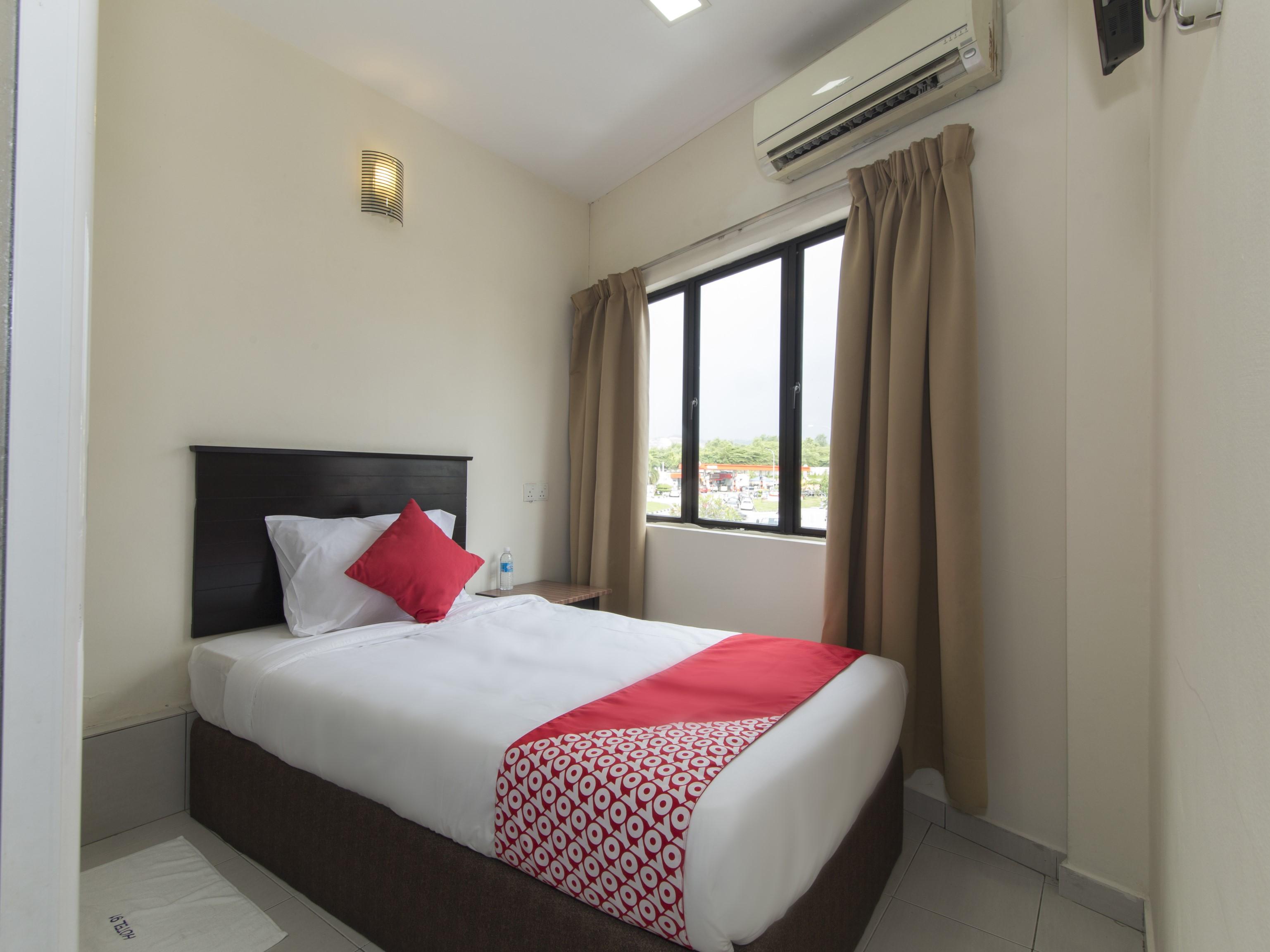 Oyo 91130 Hotel 91 Bukit Mewah Kajang Εξωτερικό φωτογραφία