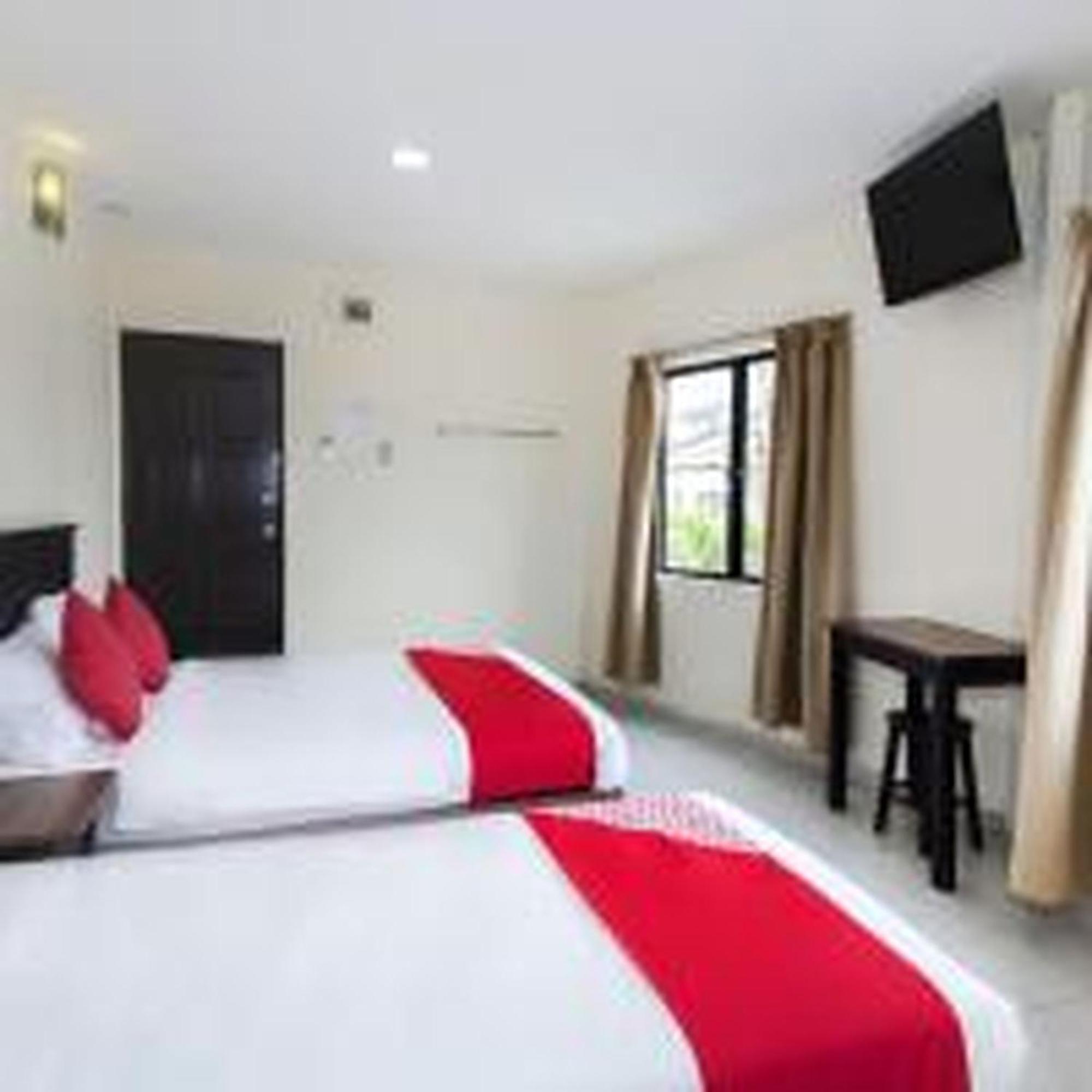 Oyo 91130 Hotel 91 Bukit Mewah Kajang Εξωτερικό φωτογραφία