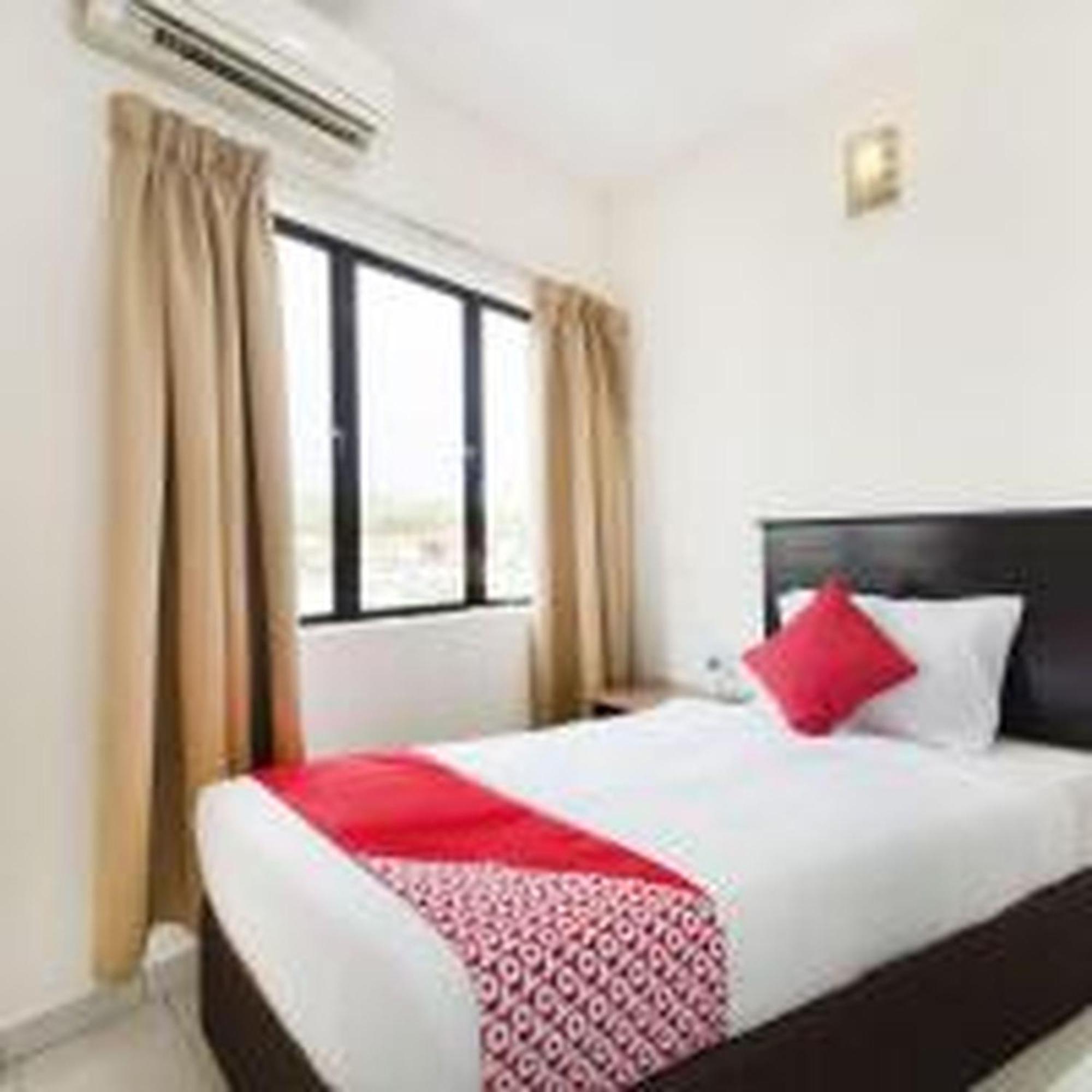 Oyo 91130 Hotel 91 Bukit Mewah Kajang Εξωτερικό φωτογραφία