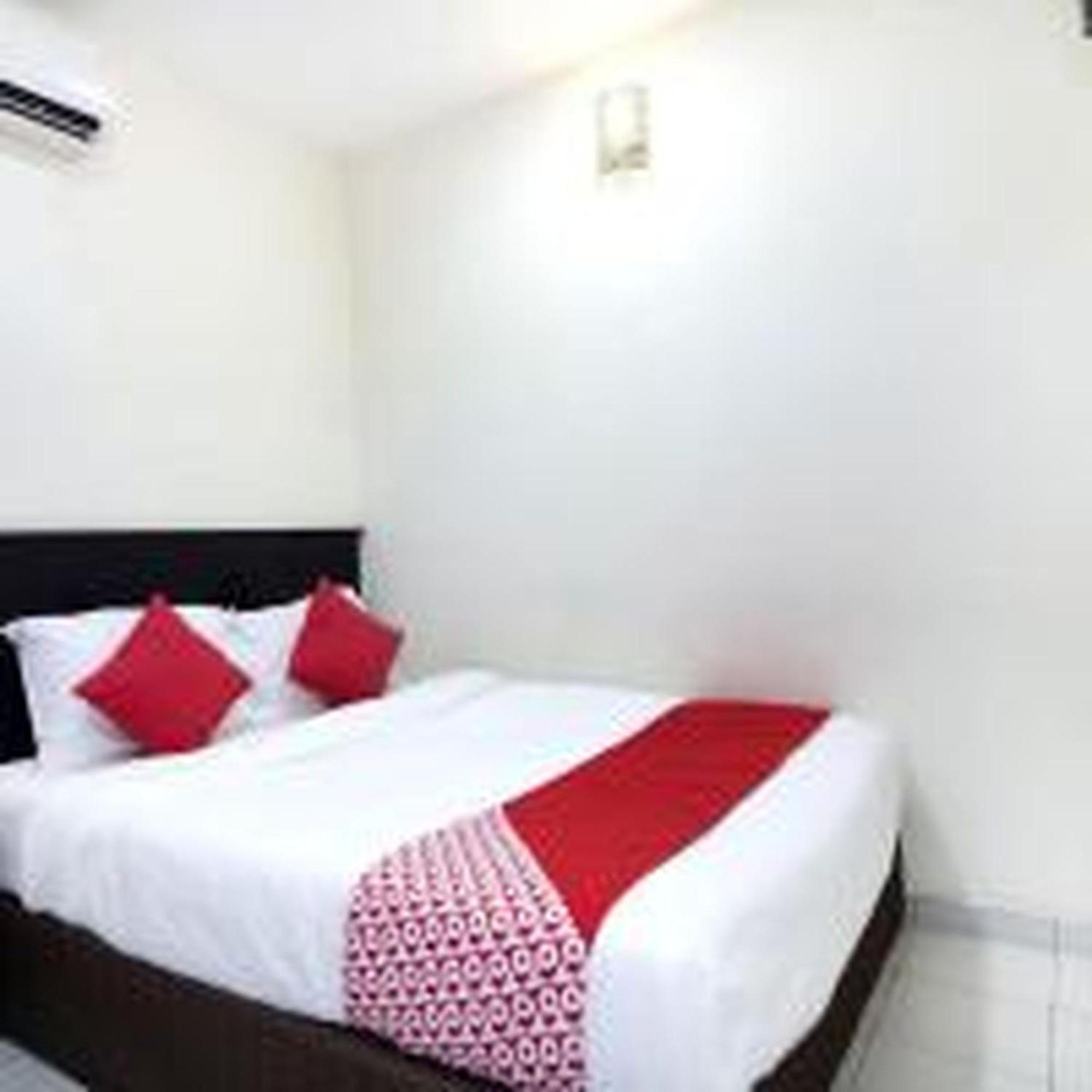 Oyo 91130 Hotel 91 Bukit Mewah Kajang Εξωτερικό φωτογραφία