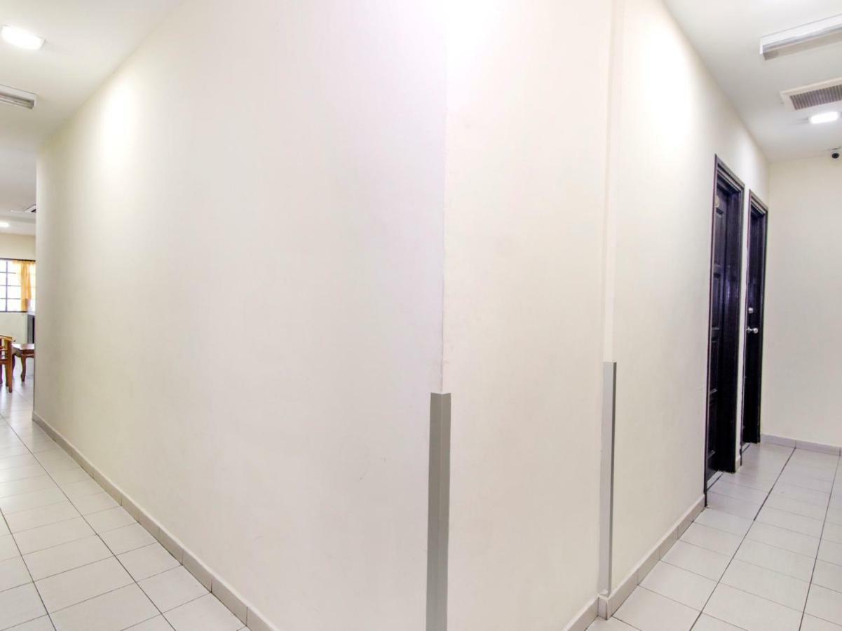 Oyo 91130 Hotel 91 Bukit Mewah Kajang Εξωτερικό φωτογραφία